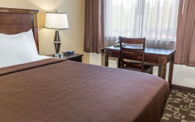 Travelodge by Wyndham Newport