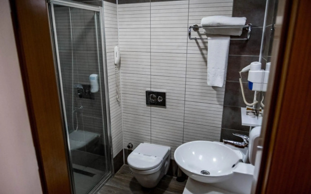 Selcuk Hotel Sems-i Tebrizi