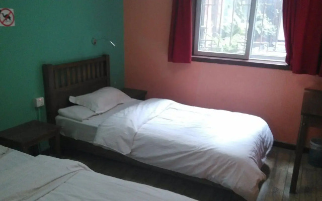 Lucky Family Hostel