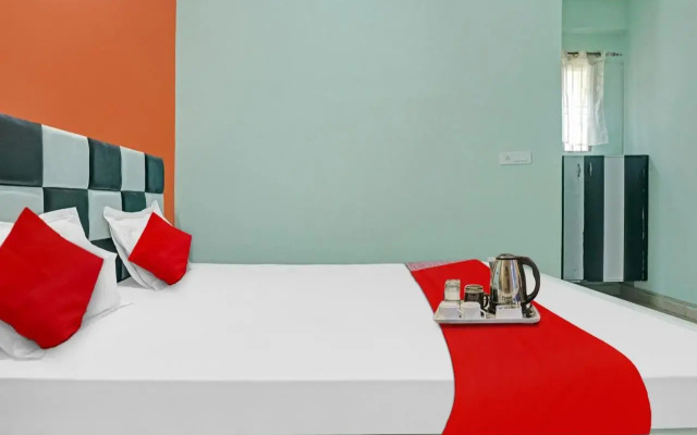Oyo 703347 Ab Hotel