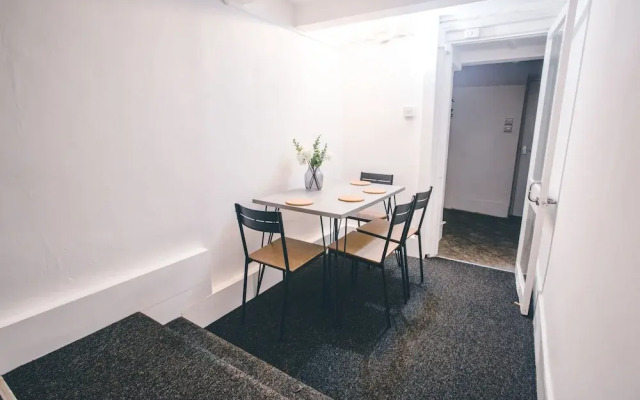 Short Stay Bristol - Pembroke Apartment