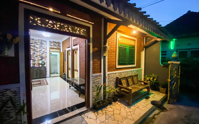 Omah Tukangan Homestay