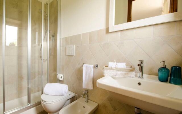 Agriturismo Poggio di Montepescoli - L'aia