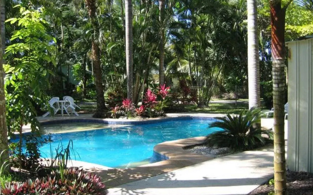 Dunk Island View Caravan Park