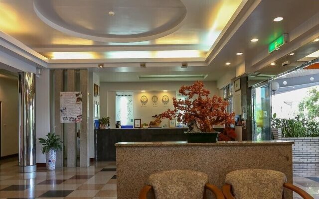 Spring Hotel