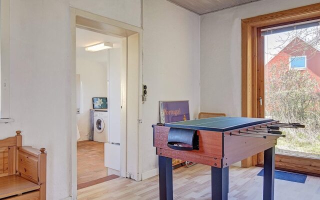8 Person Holiday Home in Rø Gudhjem