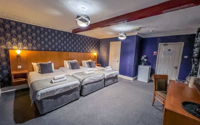 The Quayside Hotel and Bar