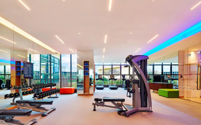 Aloft Dongguan Dynamic Town