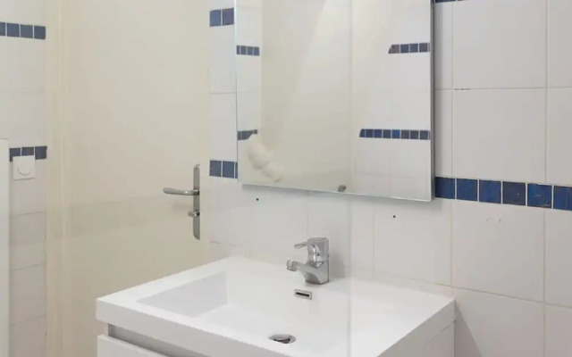 Sunny Dussoubs I Unique 1-br Loft in Montorgueil