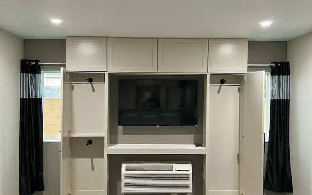 Crystal Inn Missouri City