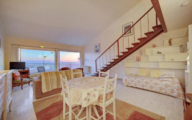 SUPERBE DUPLEX IDEALEMENT SITUE PROCHE PLAGES AVEC GRANDE TERRASSE VUE PORT !l A1B59 - Apartment in Cannes - Photo 5