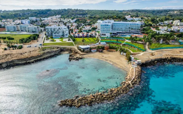 Protaras Thalassa Beachfront Suite