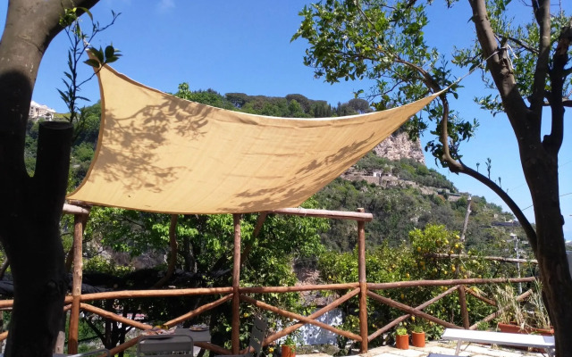 Lemons & Sun Apartment