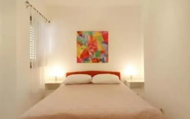 Ina Apartments