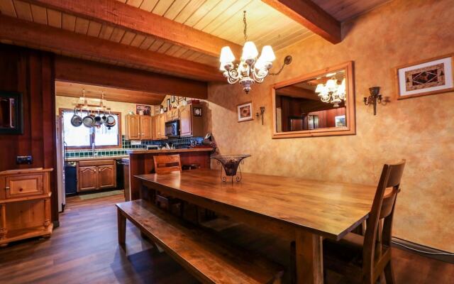 Winterset 12 Centrally Located, Cozy, Washer Dryer by RedAwning