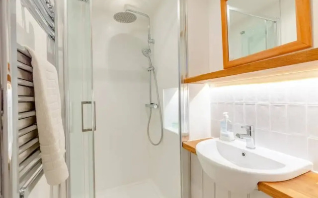 Cosy 1 Bedroom Apartment Near Wimbledon Station