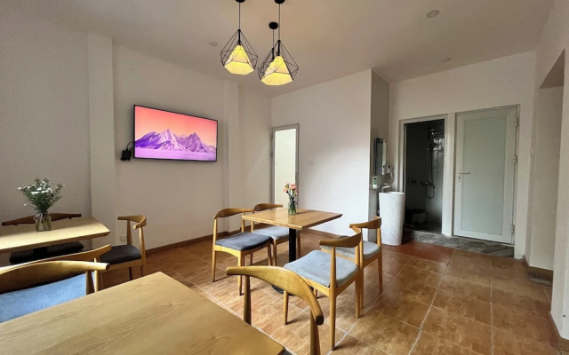 Urban Slumber Hostel