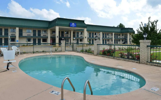 Western Inn Suites