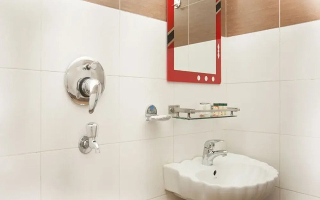 OYO 343 Pop Life Hotel