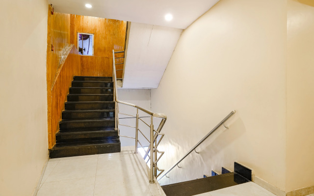 Fabhotel D69 Residency