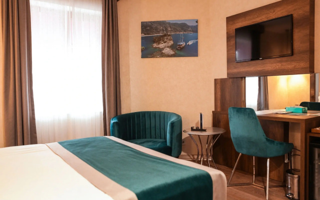 The Life Hotel & Spa