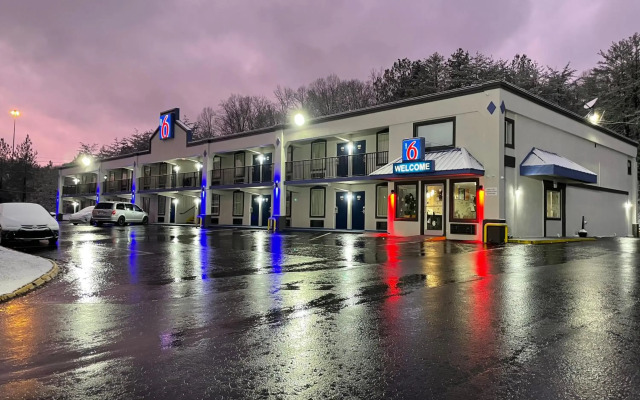 Motel 6 Kingston TN