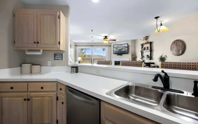 Family Lakefront Oasis Picture Perfect Retreat!