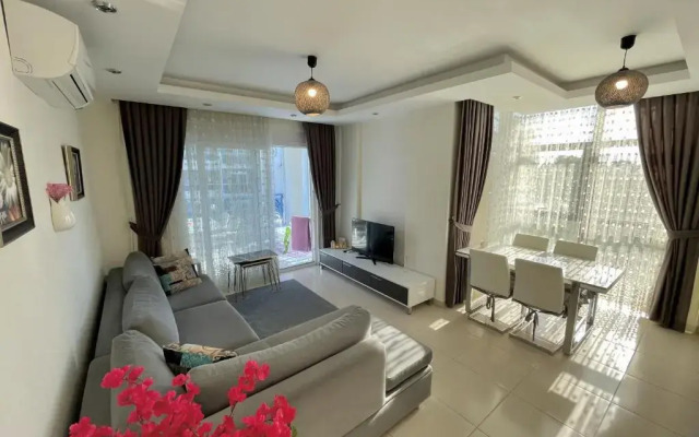 SA Apartments! 300m to the Beach