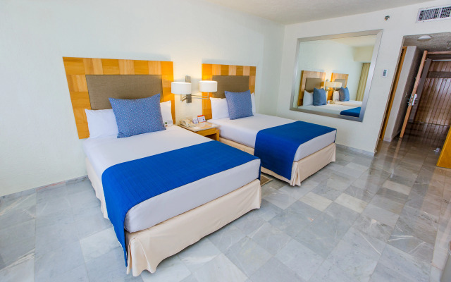 Park Royal Beach Cancún - All Inclusive