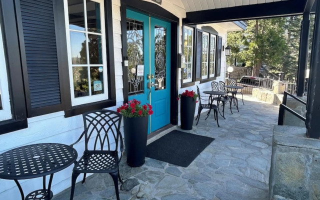 Arrowhead Lake Inn