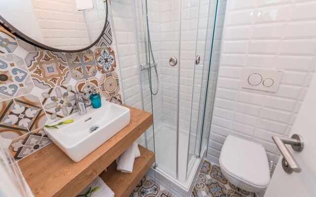 Rooms lopwi Old town - AE1439