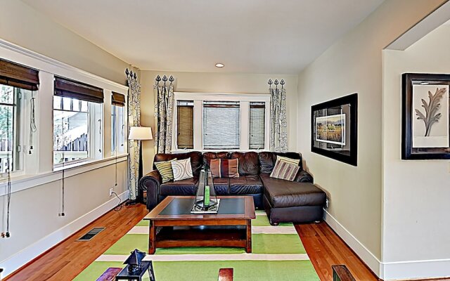 New Listing! All-suite Near State Street 2 Bedroom Home