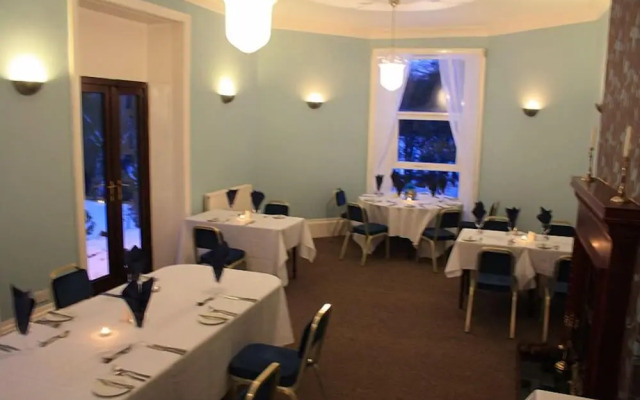 Gomersal Lodge Hotel