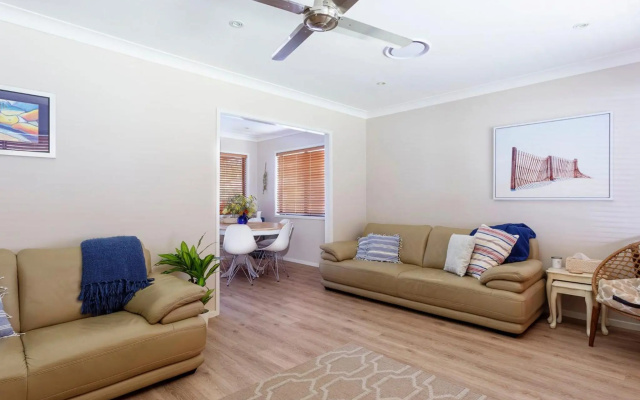 Beach House – Guest Rooms – Hawks Nest
