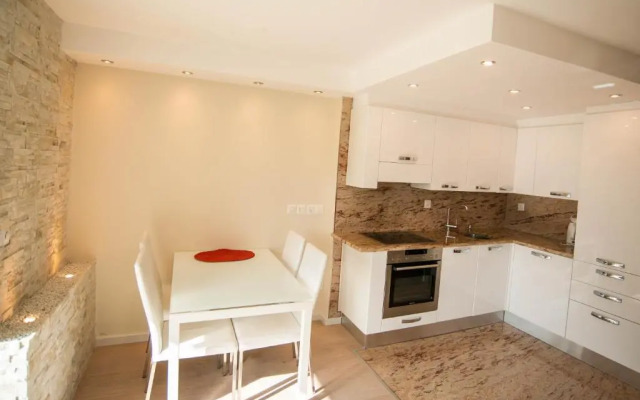 Haus Cristal