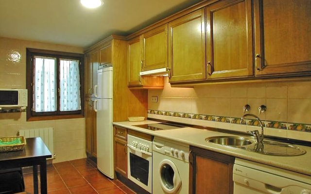 Apartamentos Los Pirineos Biescas