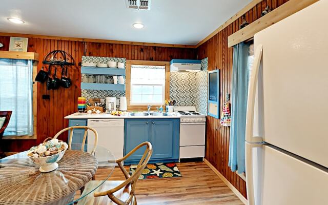 Sunrise Cabana by RedAwning 