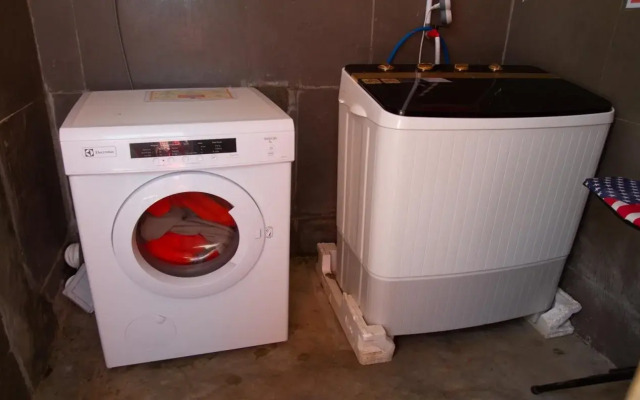 One Tree Hill - Hostel