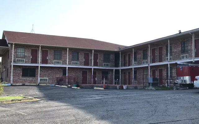 Executive Inn