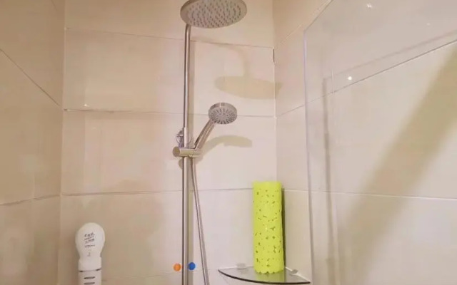 7 Days Premium·Heze Railway Station