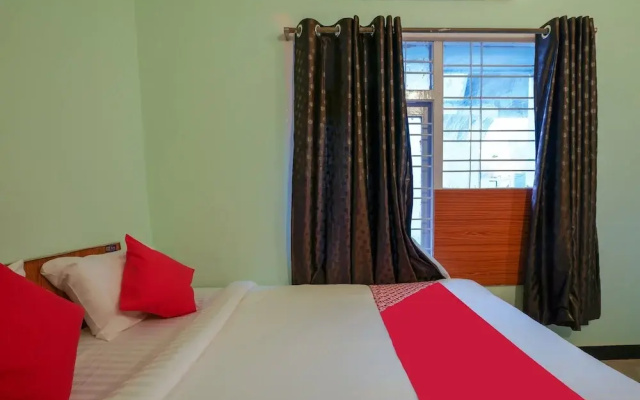 OYO 49253 Raja Residency