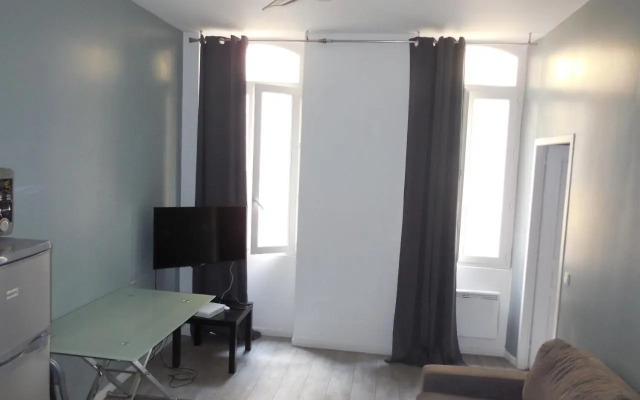 2 Pieces En Plein Coeur De Marseille