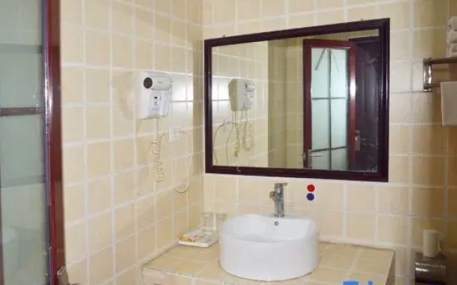 Xinxiang Jinrui Hotel