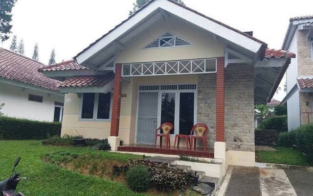 Villa Kota Bunga Gladiol