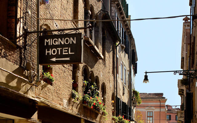 Hotel Mignon