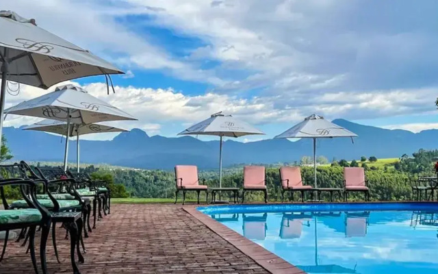 Far Hills Country Hotel