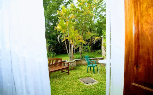 Lush Gardens Apartment 1