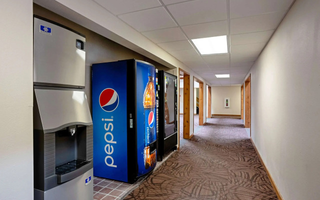 Quality Inn Frontier at U.S. Hwy 30