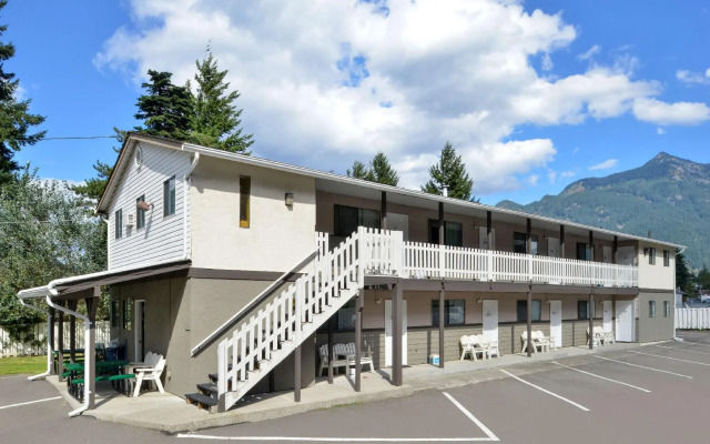 Hope Inn and Suites