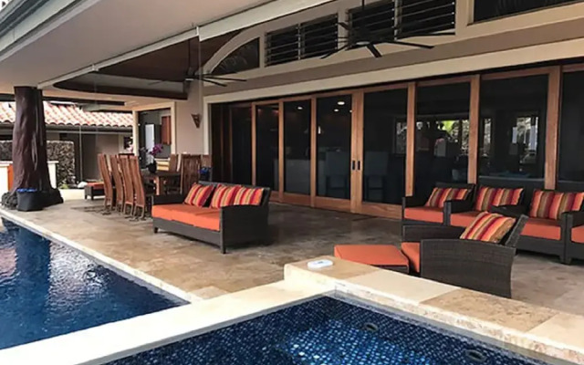 Makapono - Four Bedroom House
